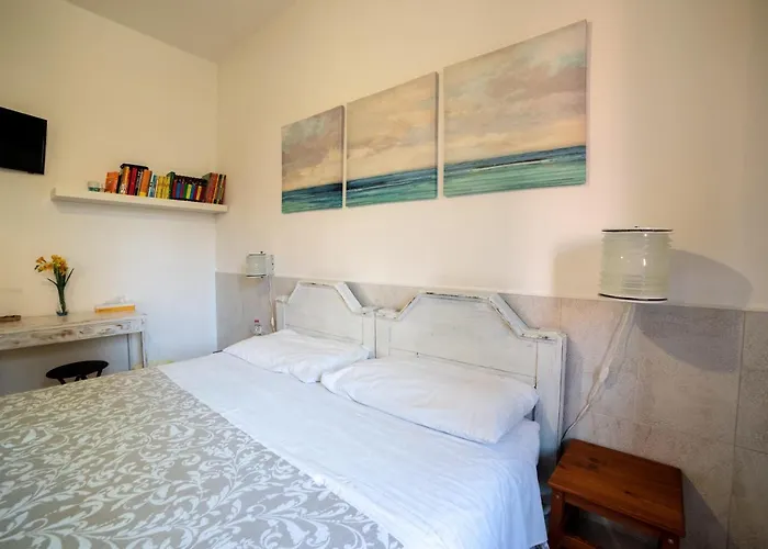 B&B Lella